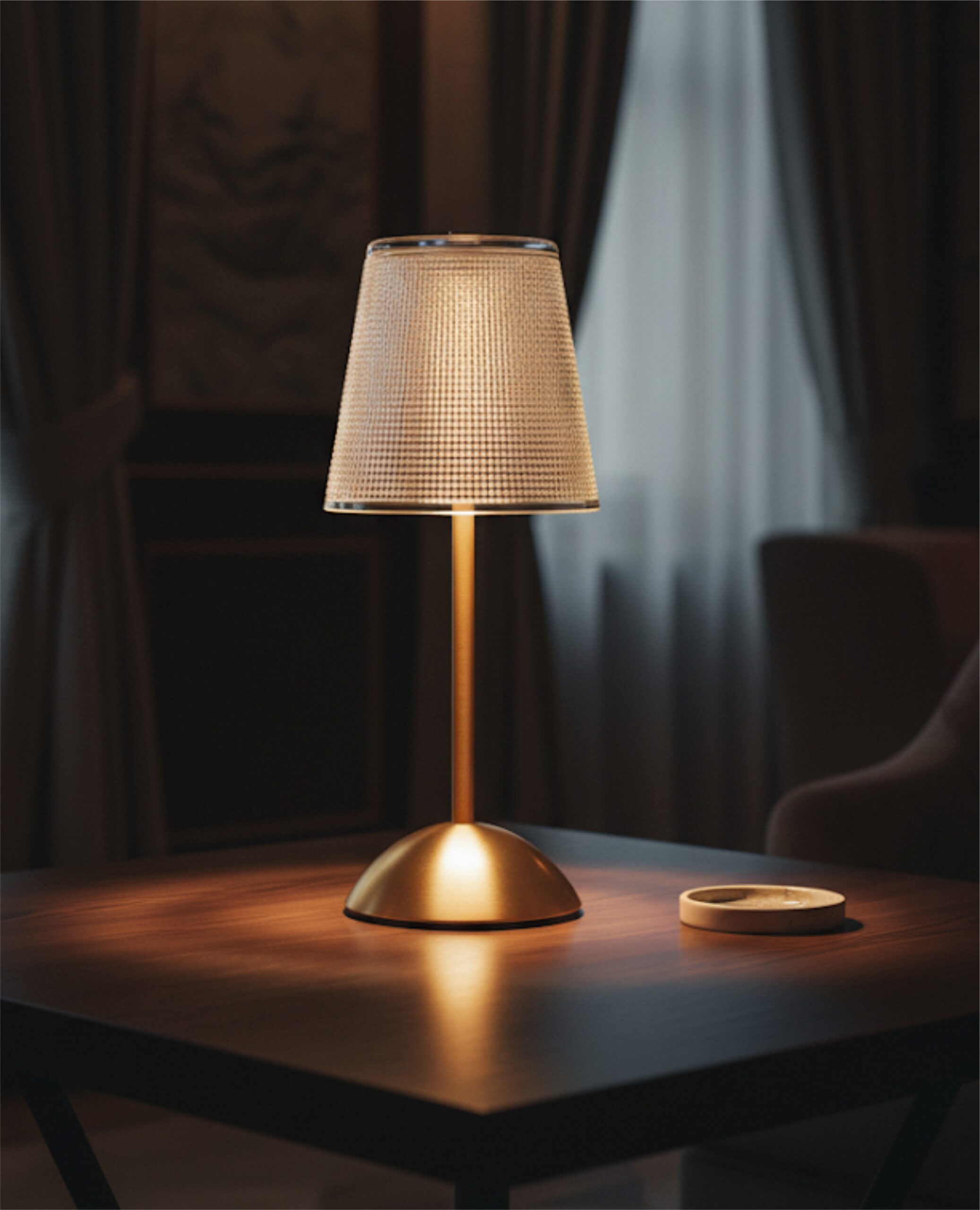 Neje Lighting | Palazio : Signature Crystalline Ambiance & Cordless Portability Minimalist Palazio gold touch lamp with a crystalline diffuser emitting a warm 3000K ambient glow, ideal for luxury dining and bedside decor.